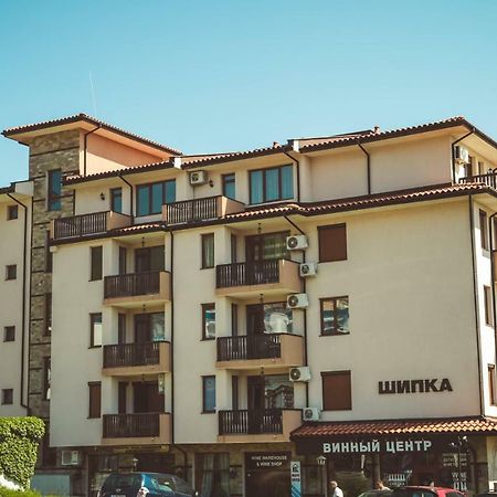 Mars Apartments In Complex Shipka Sveti Vlas Bagian luar foto