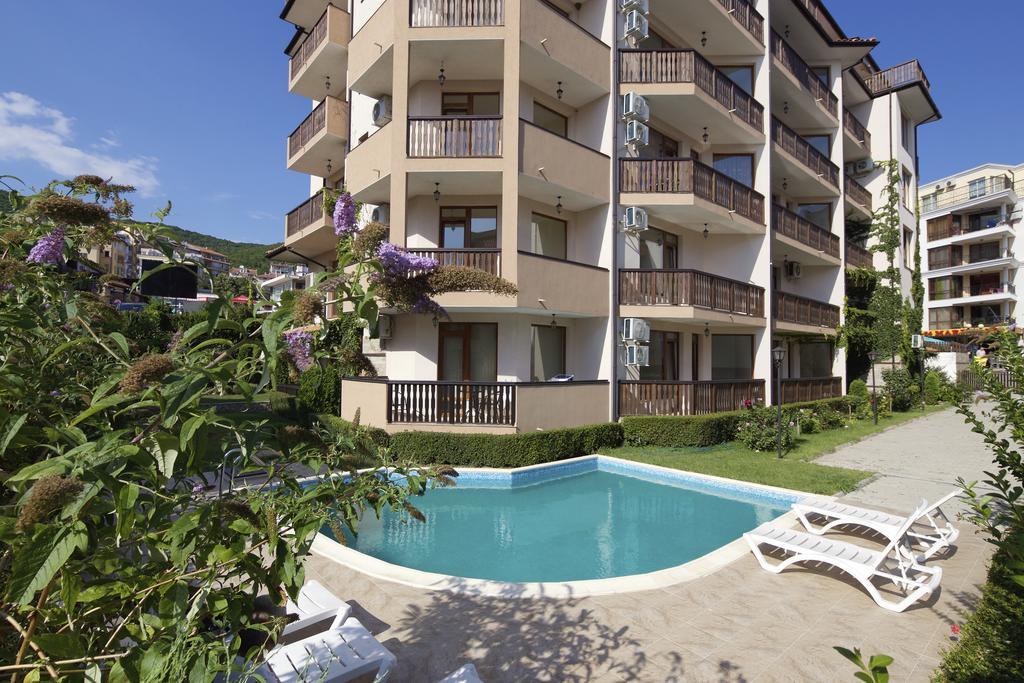 Mars Apartments In Complex Shipka Sveti Vlas Bagian luar foto