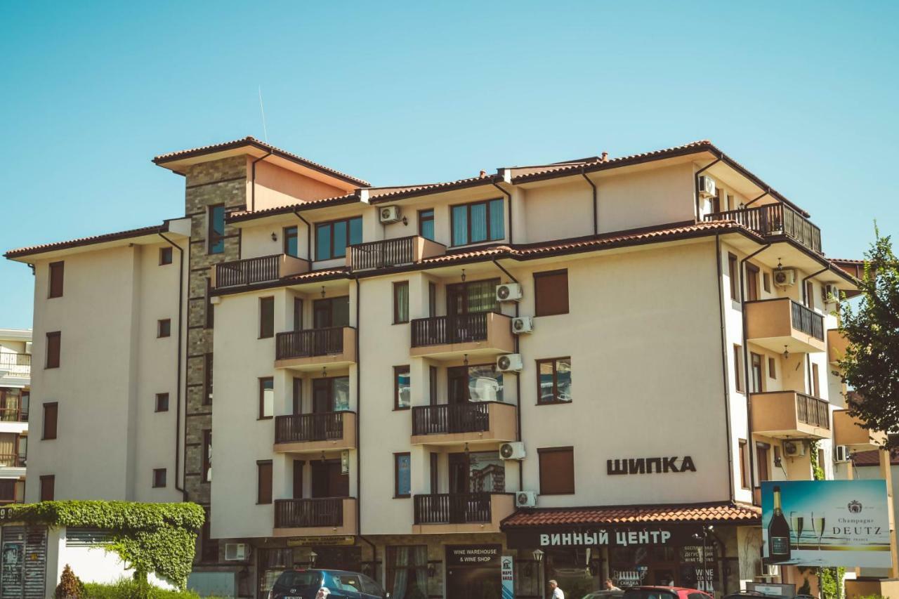 Mars Apartments In Complex Shipka Sveti Vlas Bagian luar foto